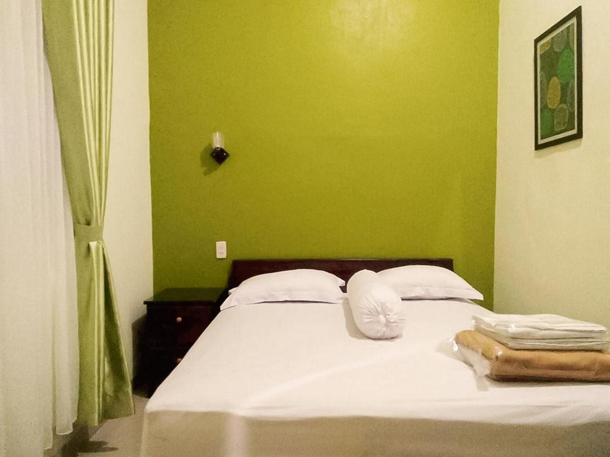 Hotel Reddoorz Near Pantai Pandan Sibolga 2 Halangan Zewnętrze zdjęcie
